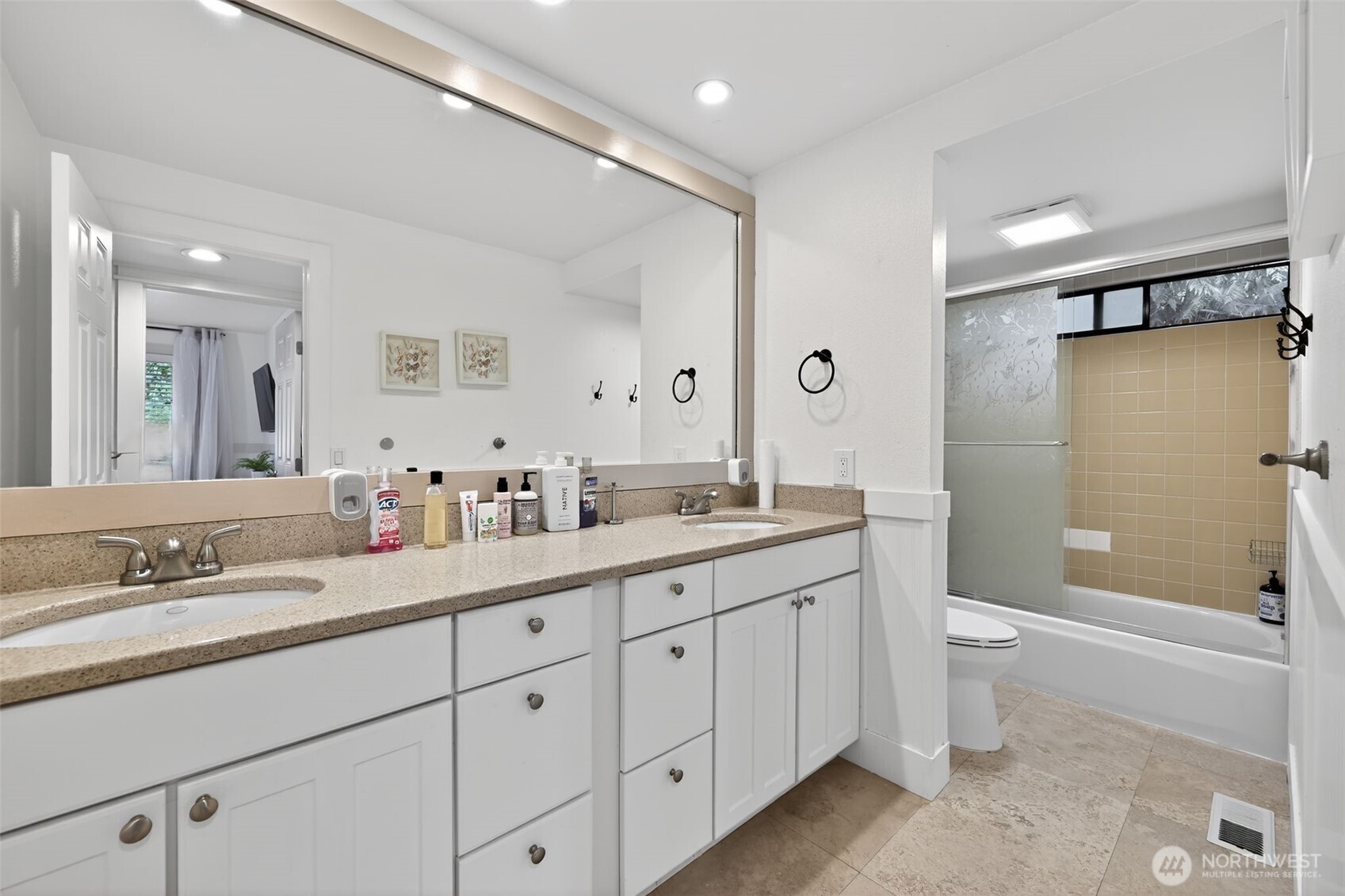 20009 SE 20th Place , Sammamish, WA 98075