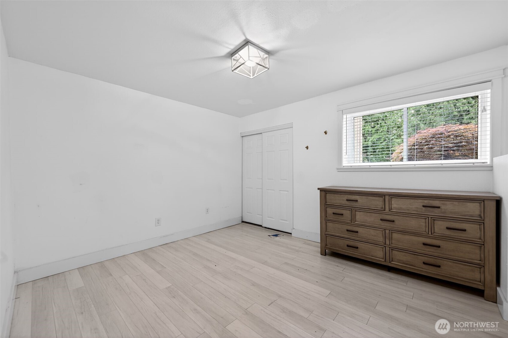 20009 SE 20th Place , Sammamish, WA 98075