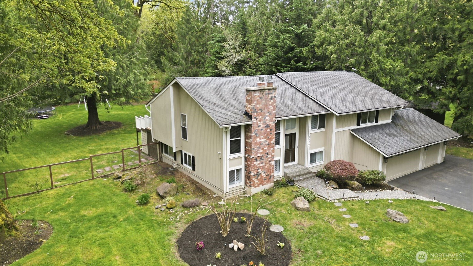 20009 SE 20th Place , Sammamish, WA 98075