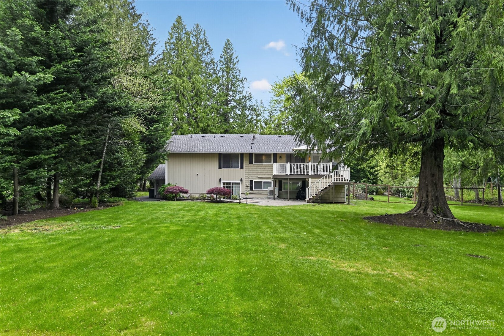 20009 SE 20th Place , Sammamish, WA 98075