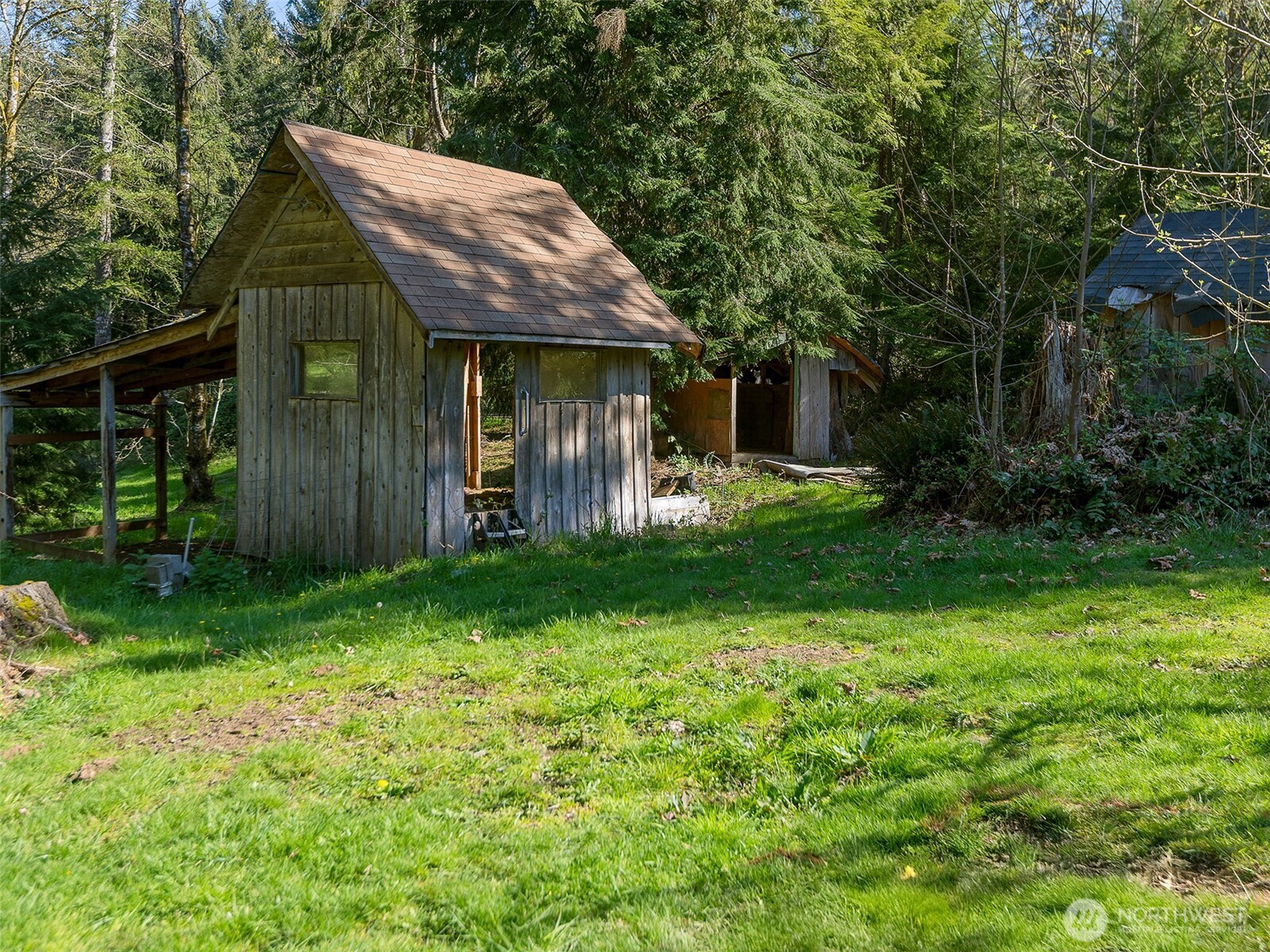 108 Longhorn Road , Amboy, WA 98601