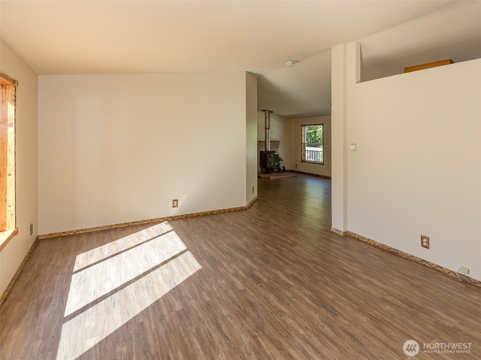 108 Longhorn Road , Amboy, WA 98601