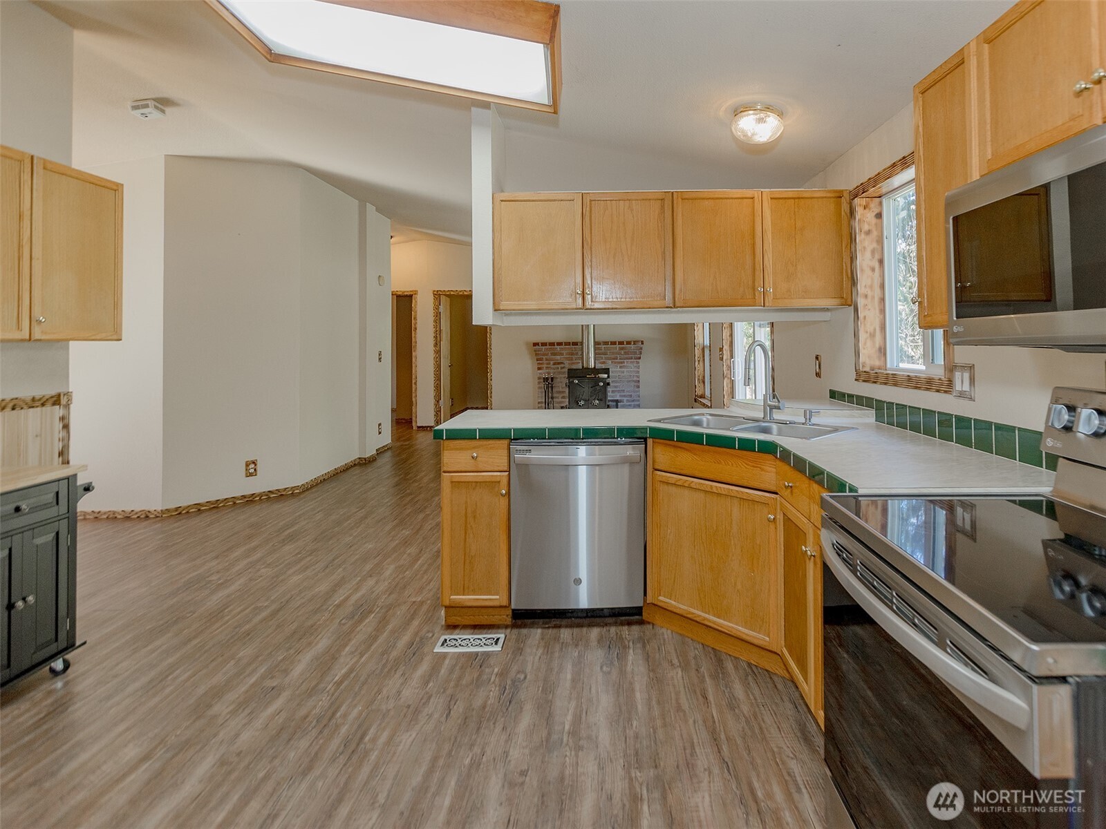 108 Longhorn Road , Amboy, WA 98601
