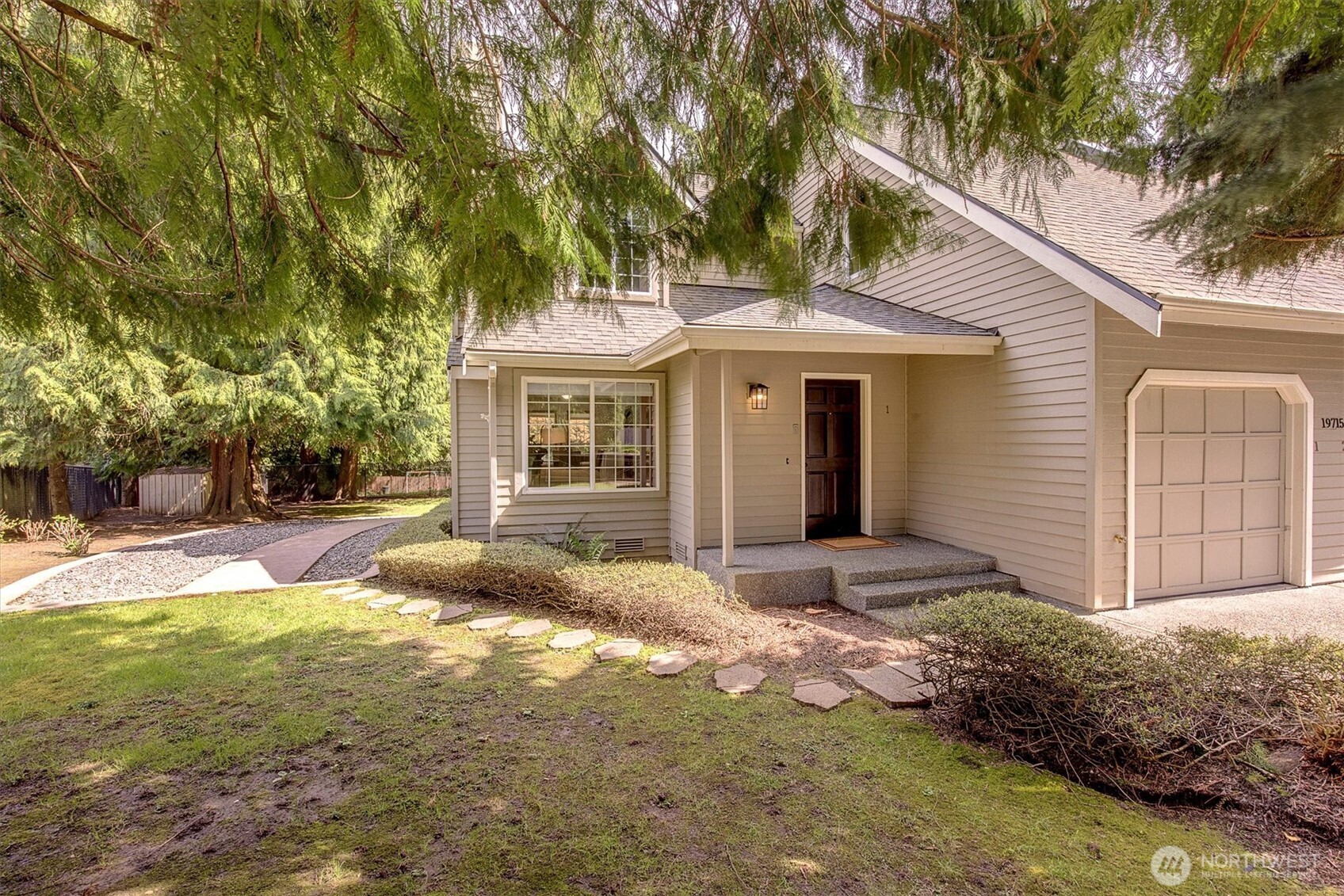 19715 Bing Rd #A, Lynnwood, WA 98036