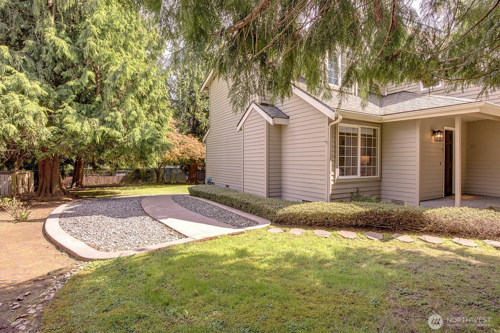 19715 Bing Rd #A, Lynnwood, WA 98036