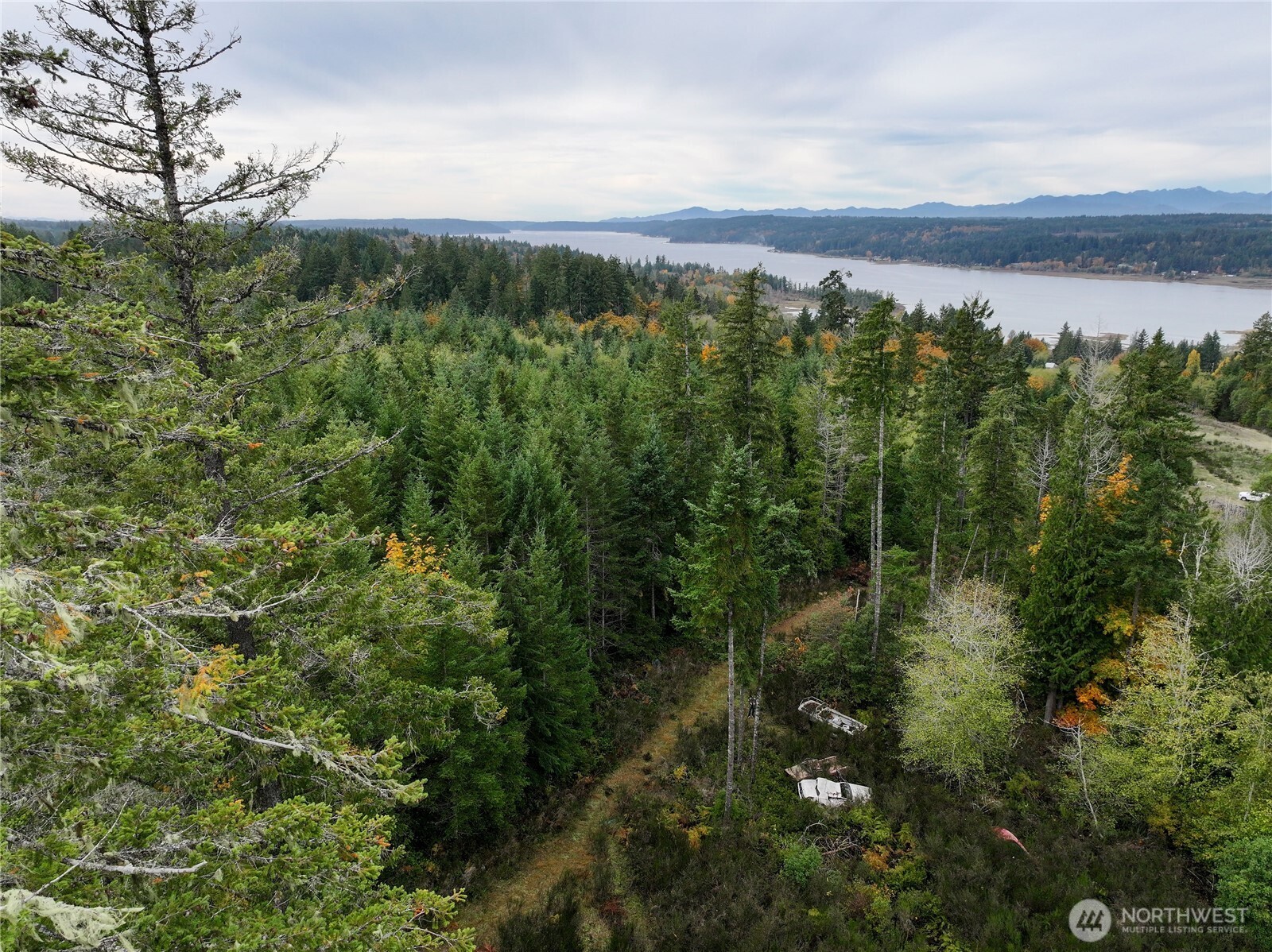 541 NE Squire Lane , Belfair, WA 98528