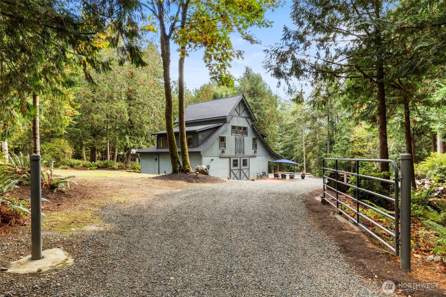 7698 Westerly Lane NE, Bainbridge Island, WA 98110