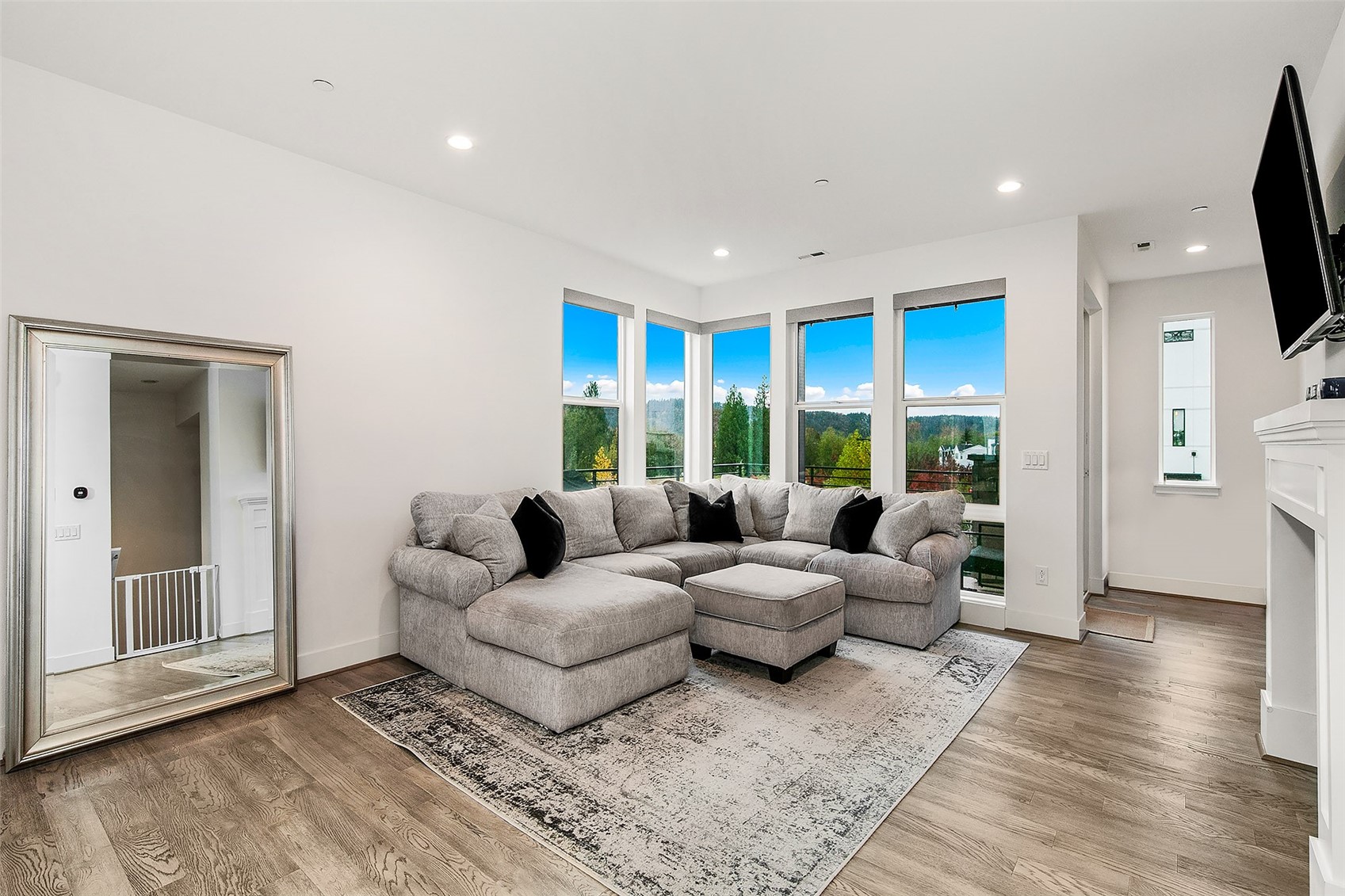 14002 3rd Avenue NE #105, Duvall, WA 98019