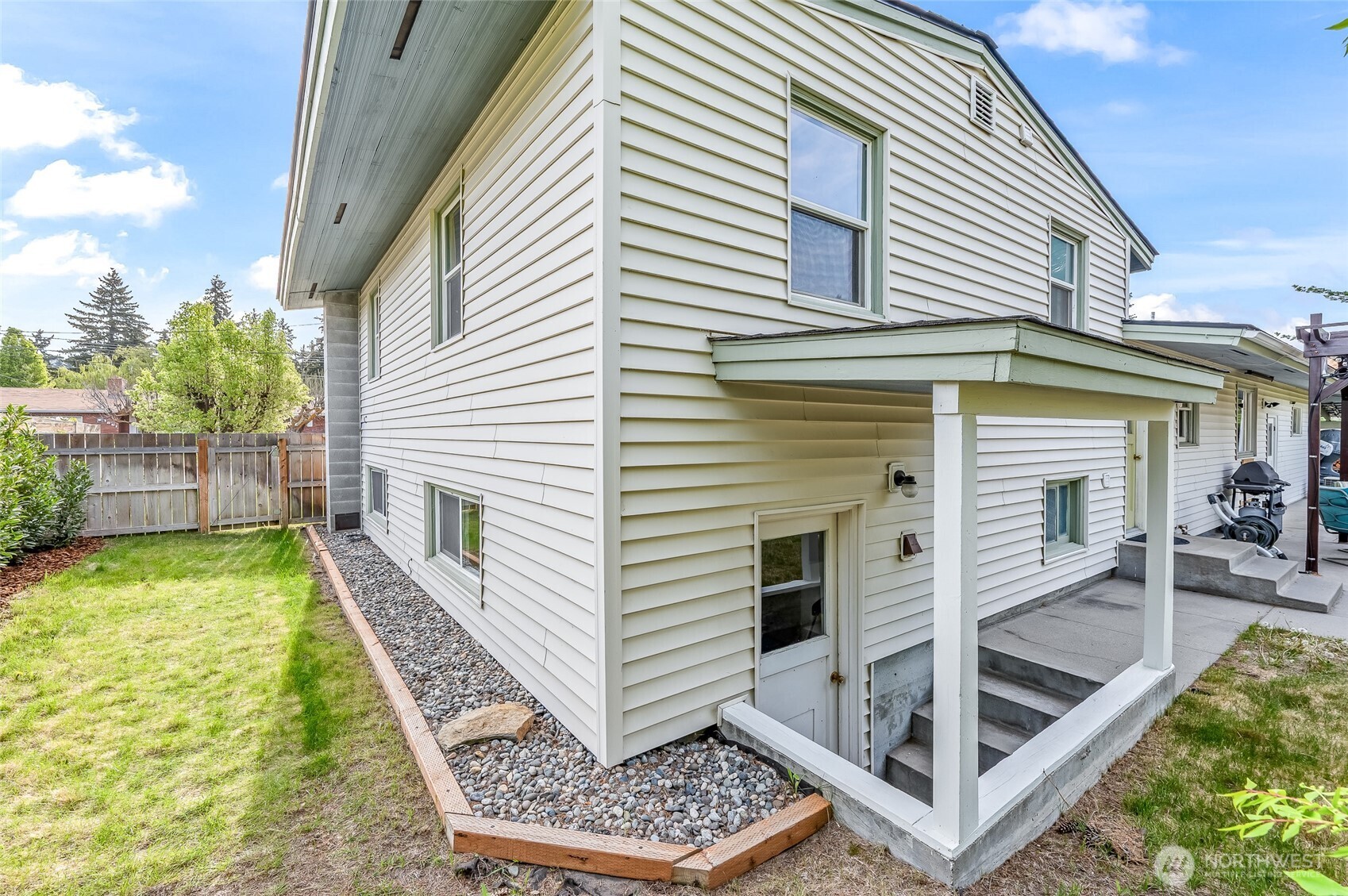 1540 N Astor Court , East Wenatchee, WA 98802