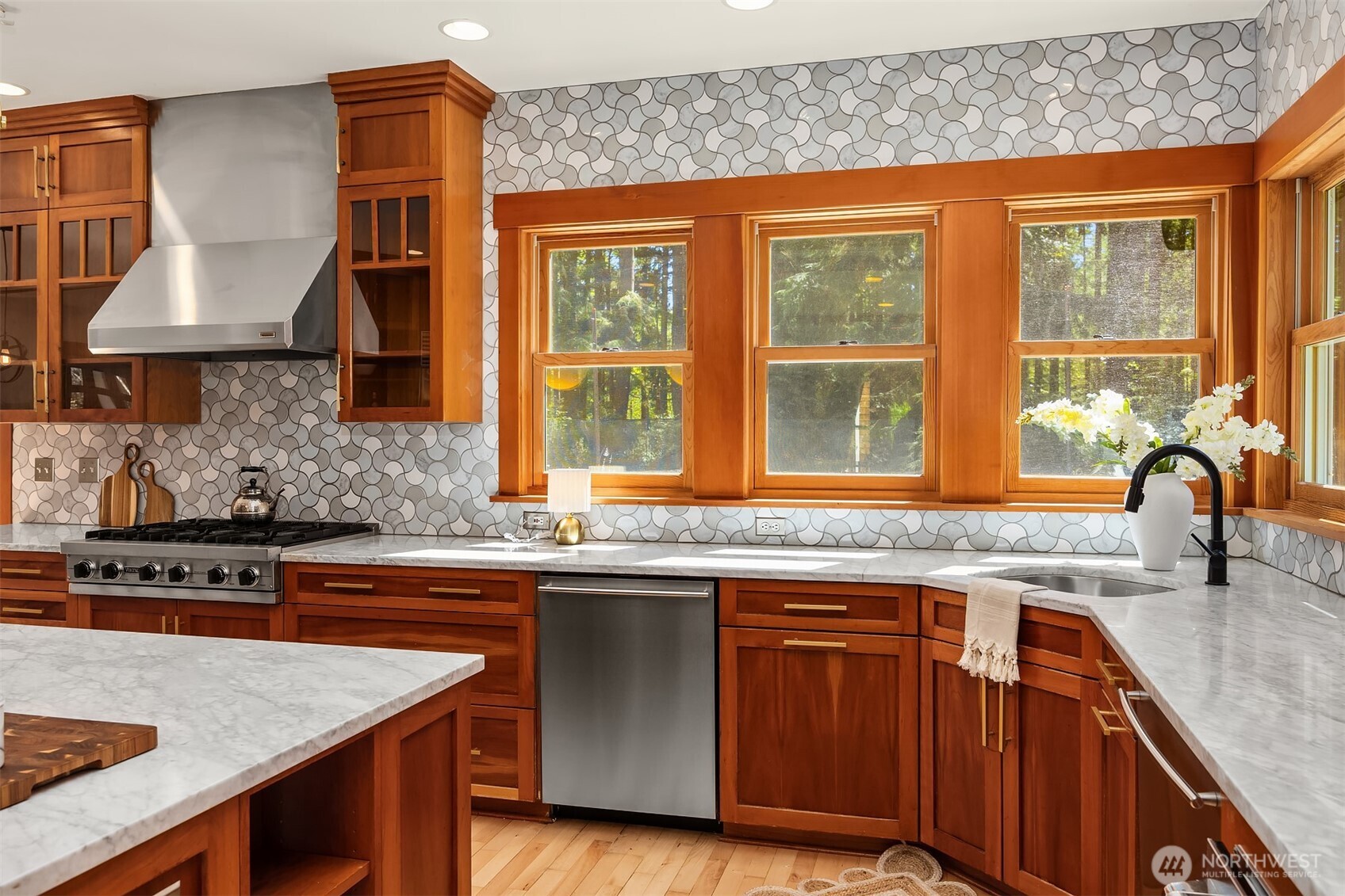 18305 121st Avenue SW, Vashon, WA 98070