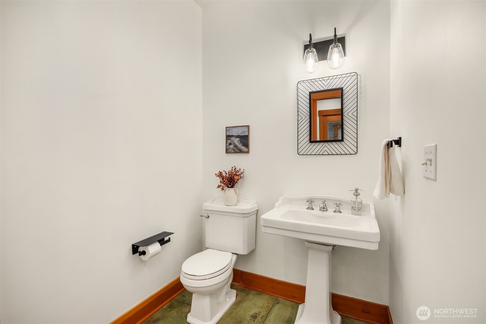 18305 121st Avenue SW, Vashon, WA 98070