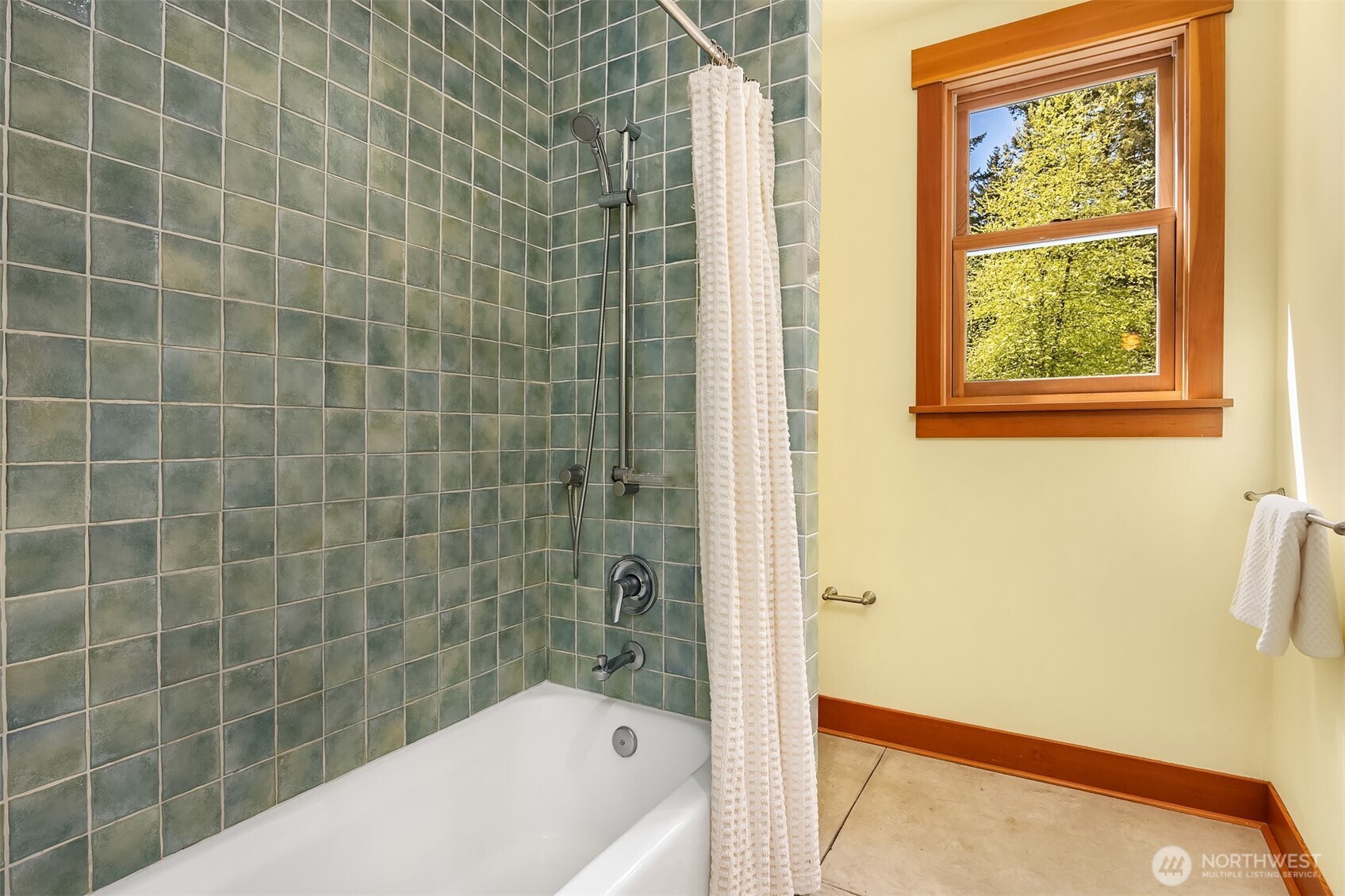 18305 121st Avenue SW, Vashon, WA 98070