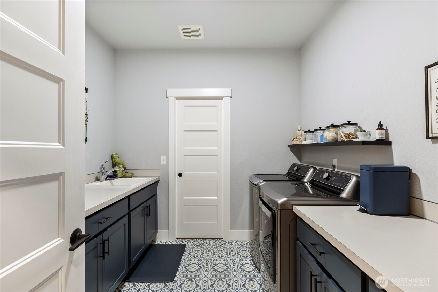 5040 Coppermill Court NE, Olympia, WA 98516