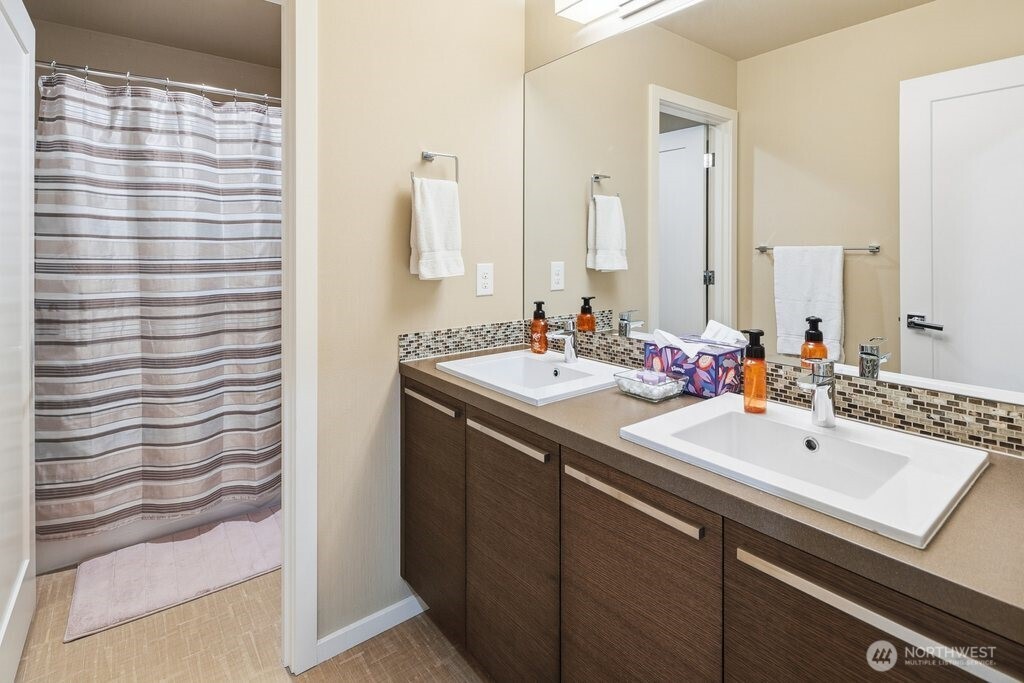 17227 39th Drive SE, Bothell, WA 98012