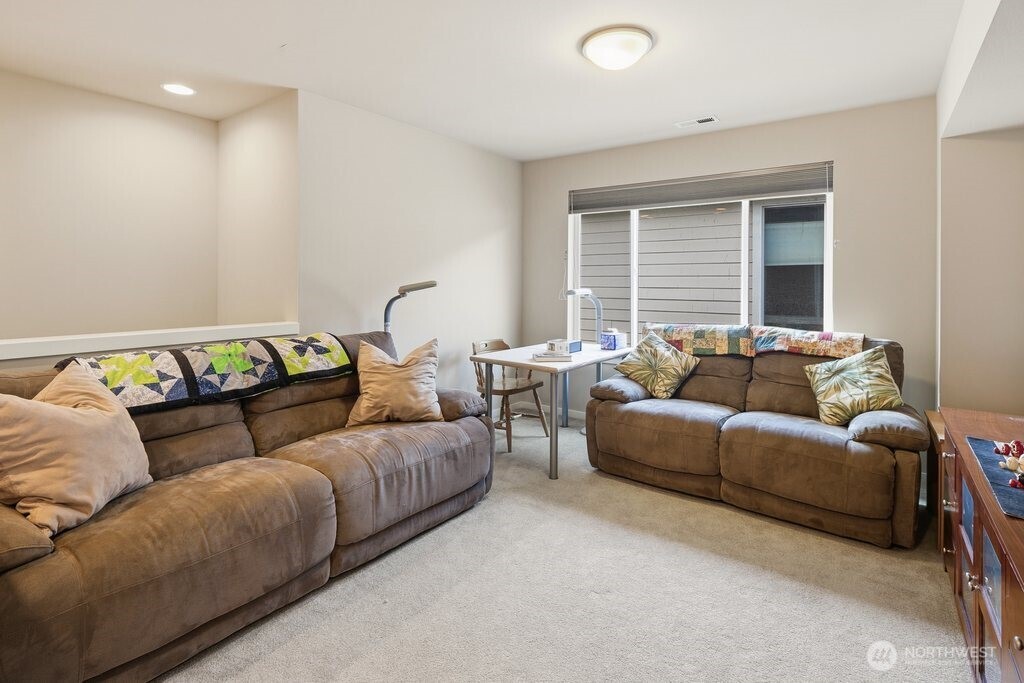 17227 39th Drive SE, Bothell, WA 98012