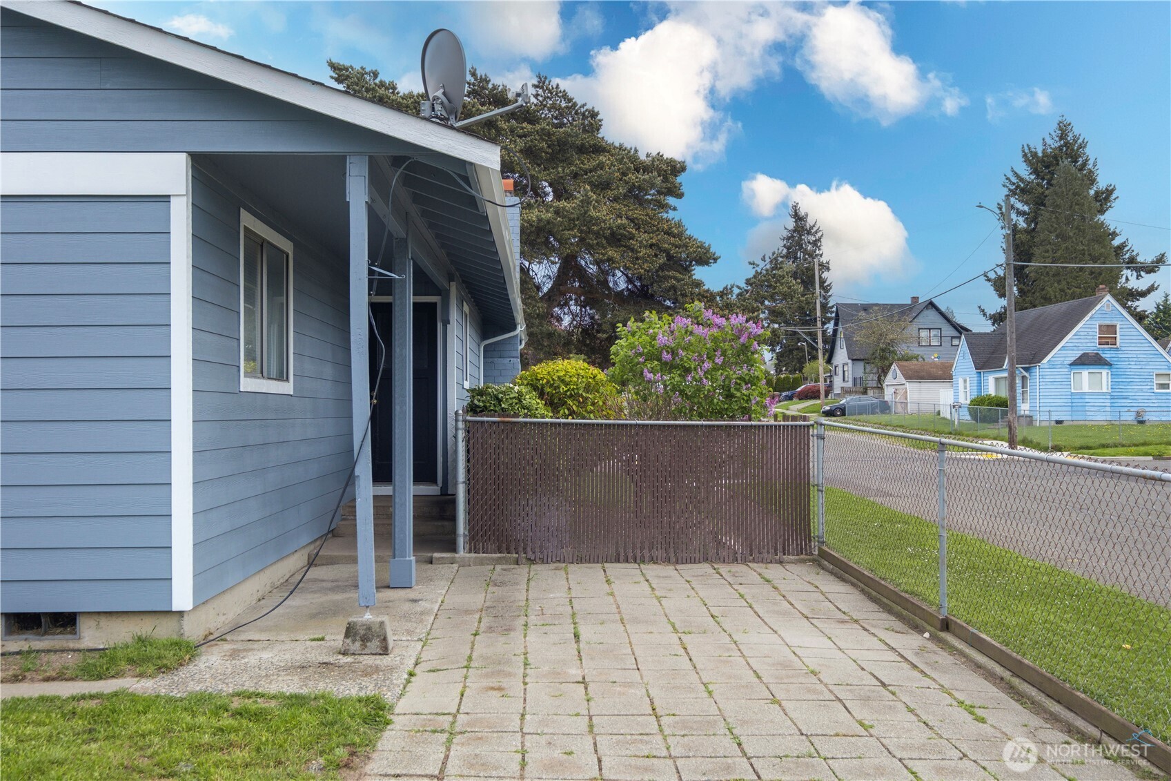 5676 S I Street , Tacoma, WA 98408