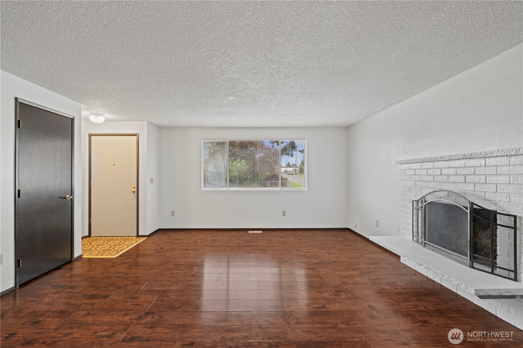 5676 S I Street , Tacoma, WA 98408