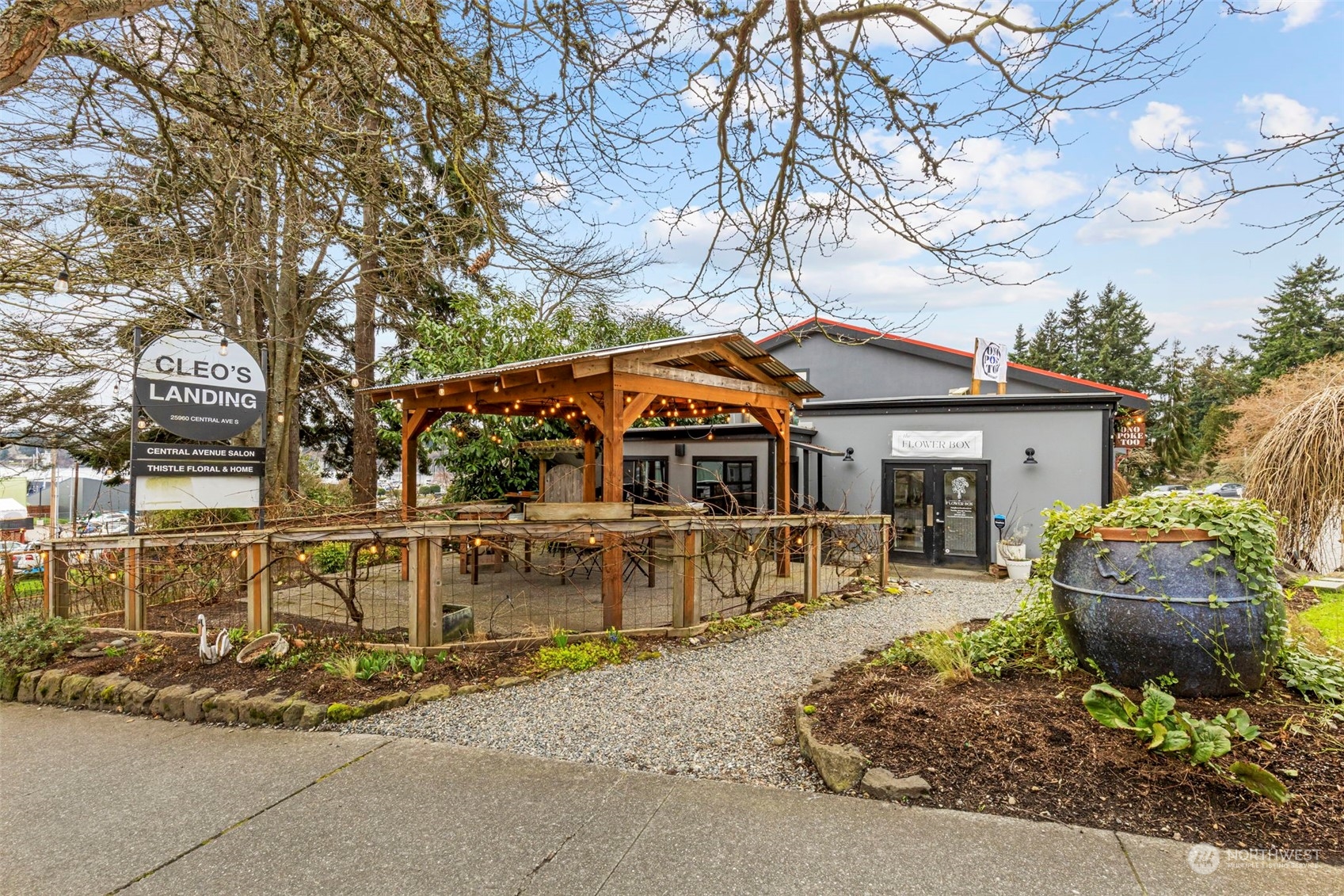 25960 Central Avenue NE, Kingston, WA 98346