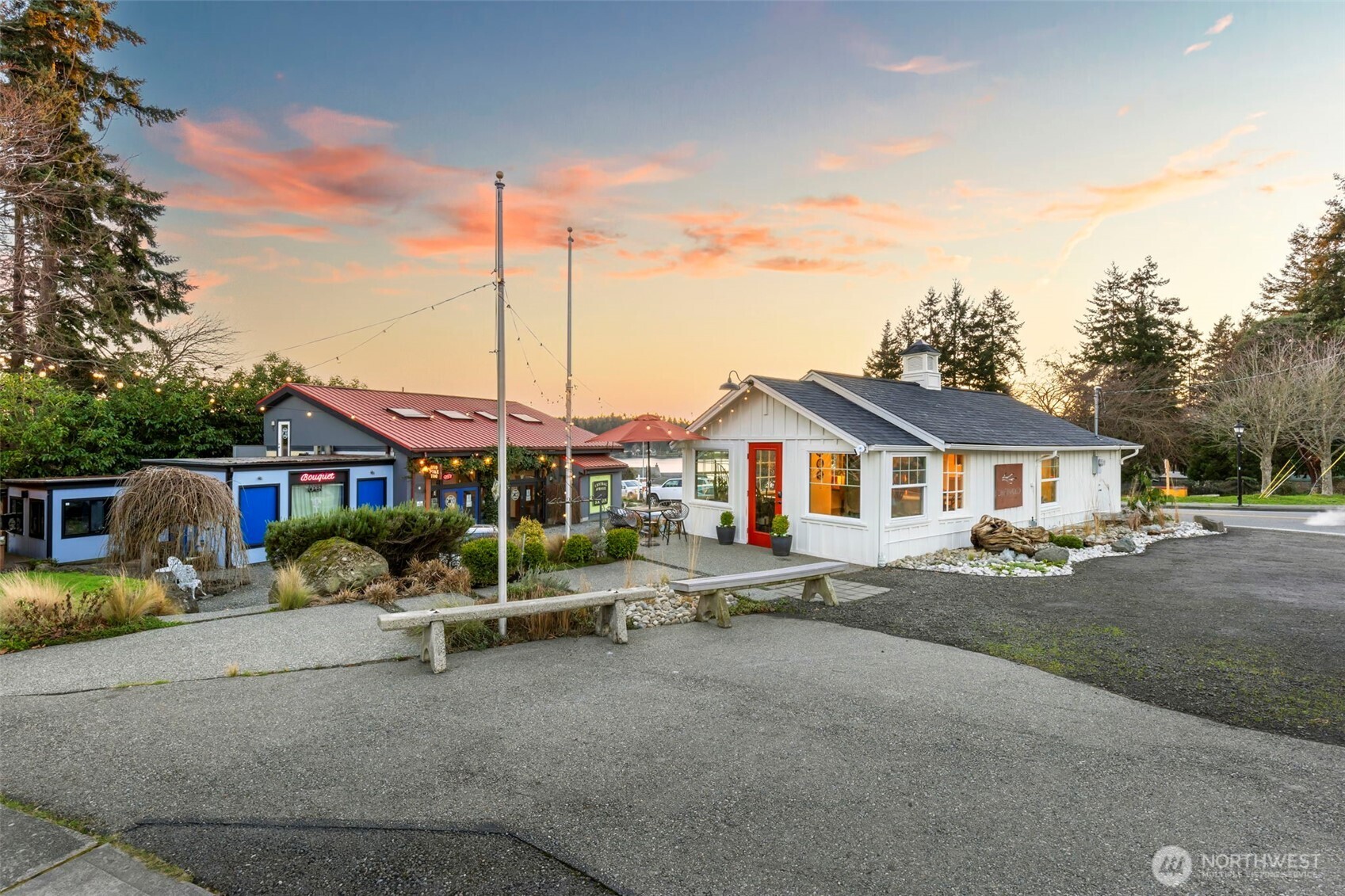 25960 Central Avenue NE, Kingston, WA 98346