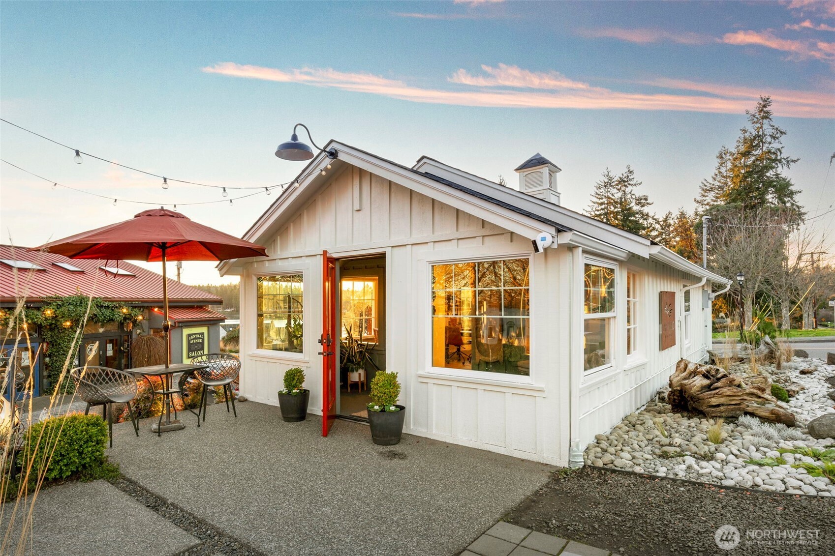 25960 Central Avenue NE, Kingston, WA 98346