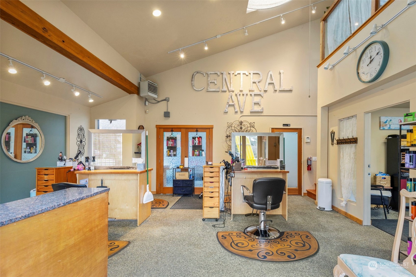 25960 Central Avenue NE, Kingston, WA 98346