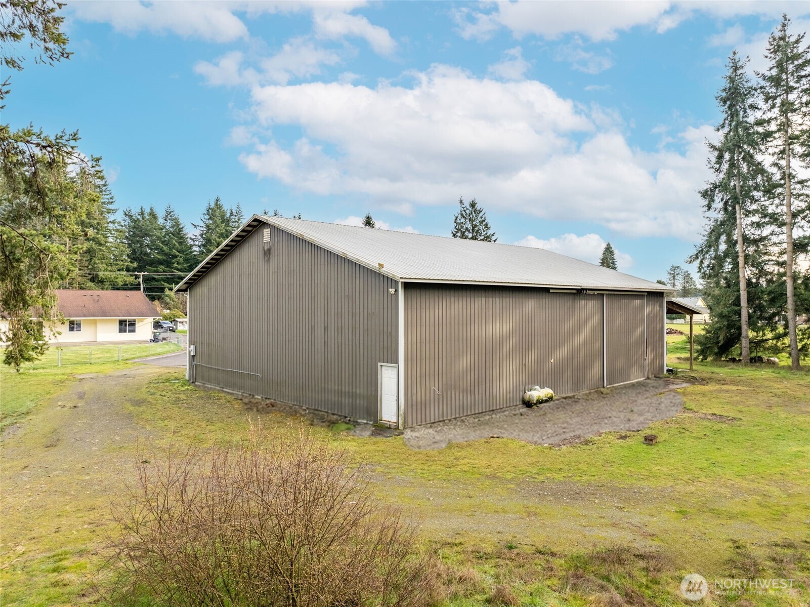 18647 Joselyn Street SW, Rochester, WA 98579