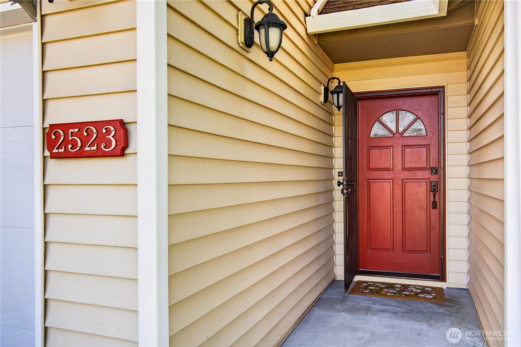 2523 Peters Drive , Longview, WA 98632