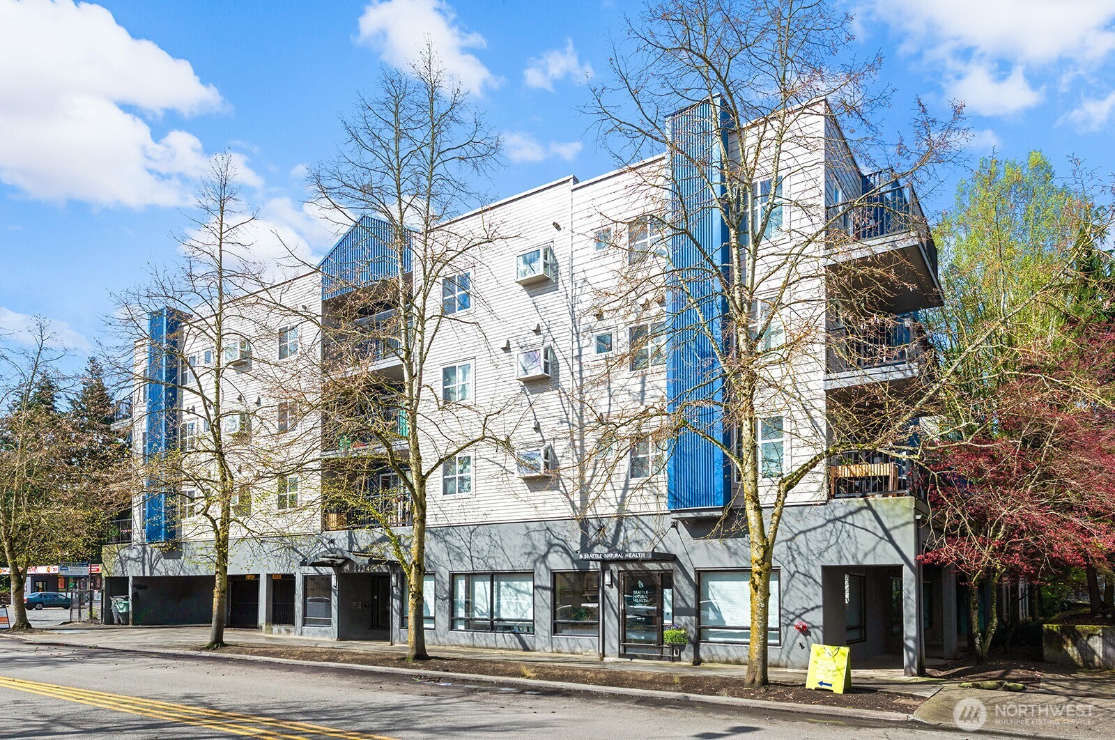 12345 Roosevelt Way NE #209, Seattle, WA 98125