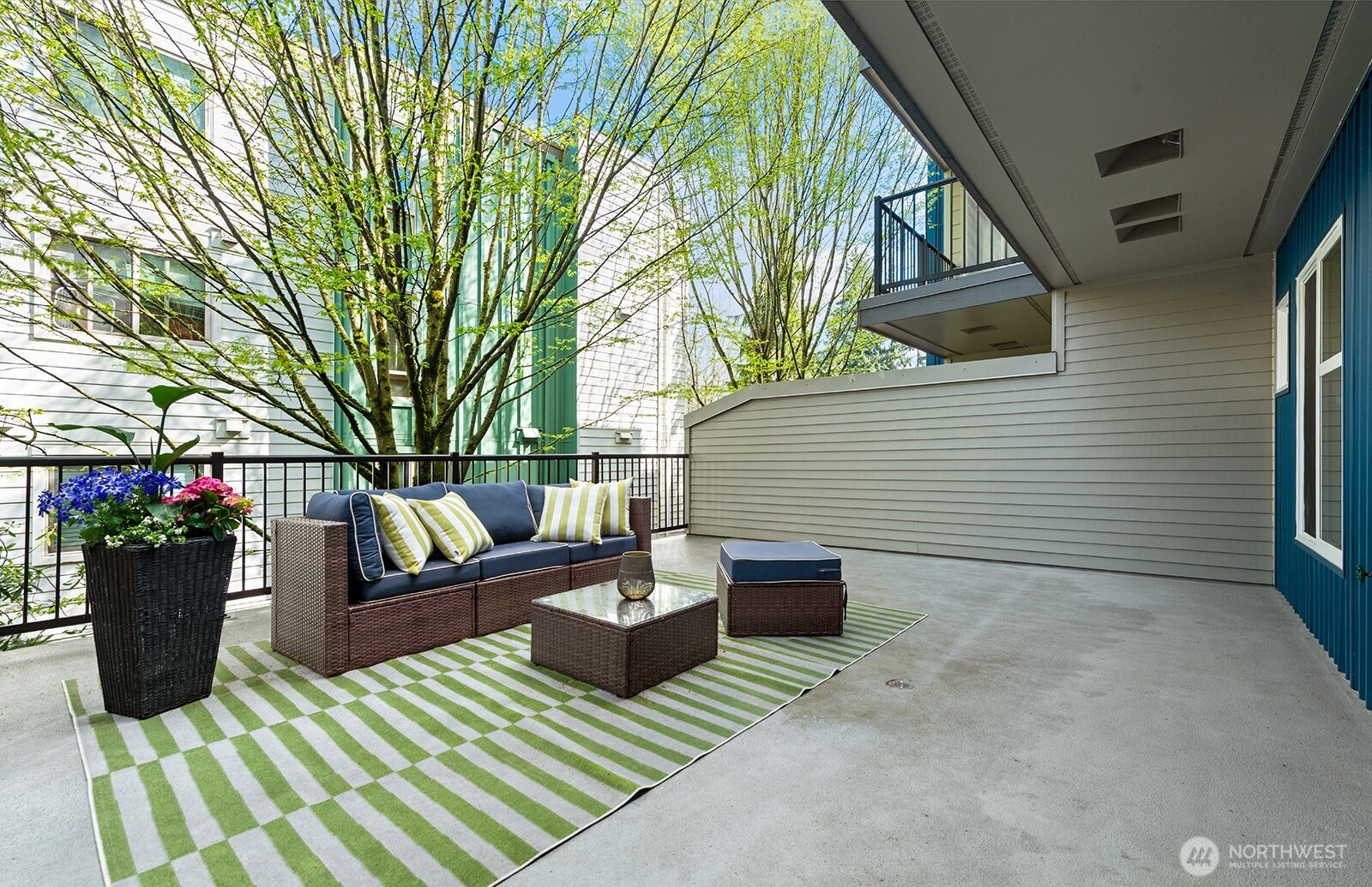 12345 Roosevelt Way NE #209, Seattle, WA 98125