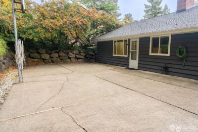 233 130th Avenue NE, Bellevue, WA 98005 - Photo 20