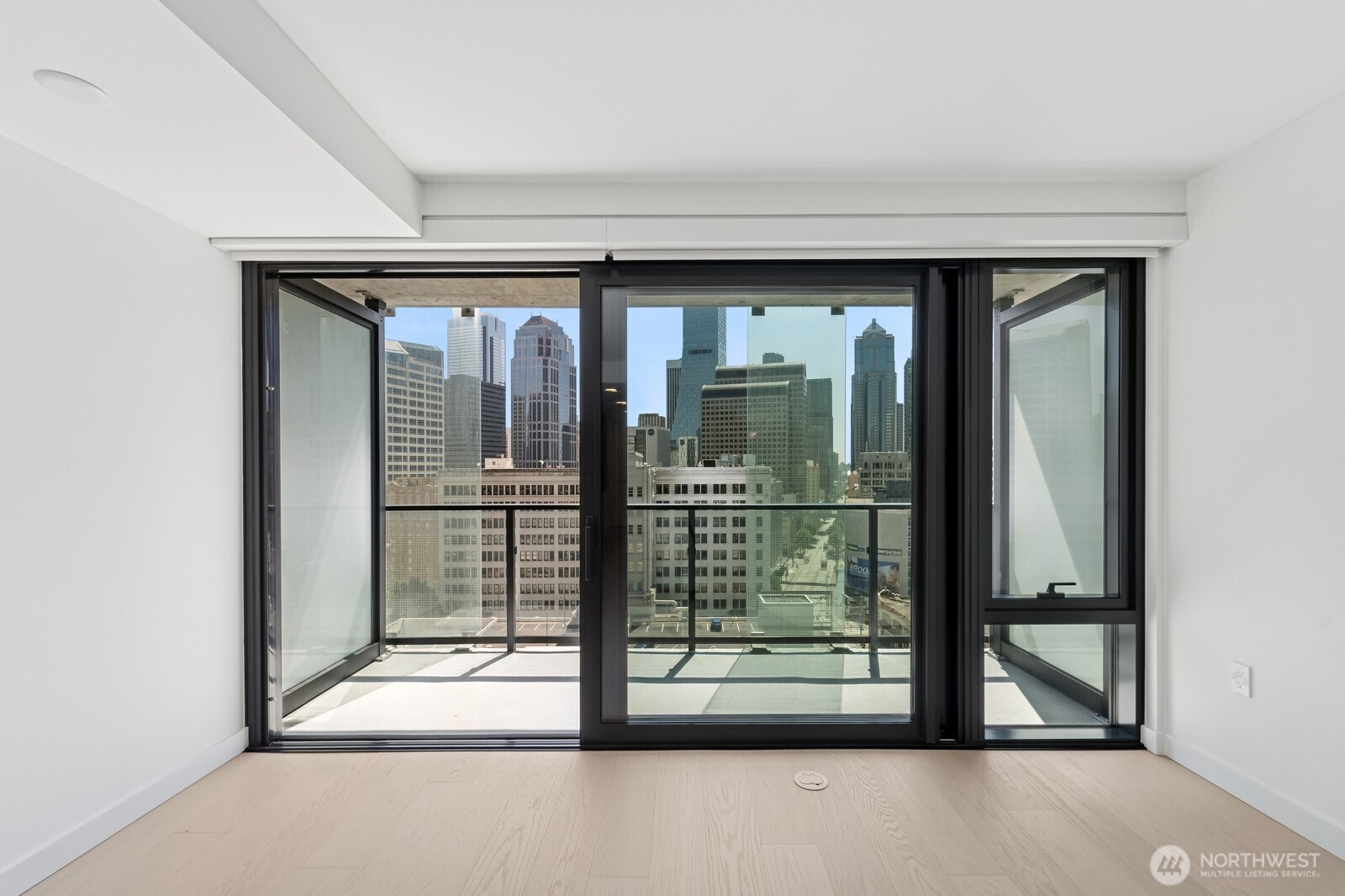 300 Virginia Street #1107, Seattle, WA 98121