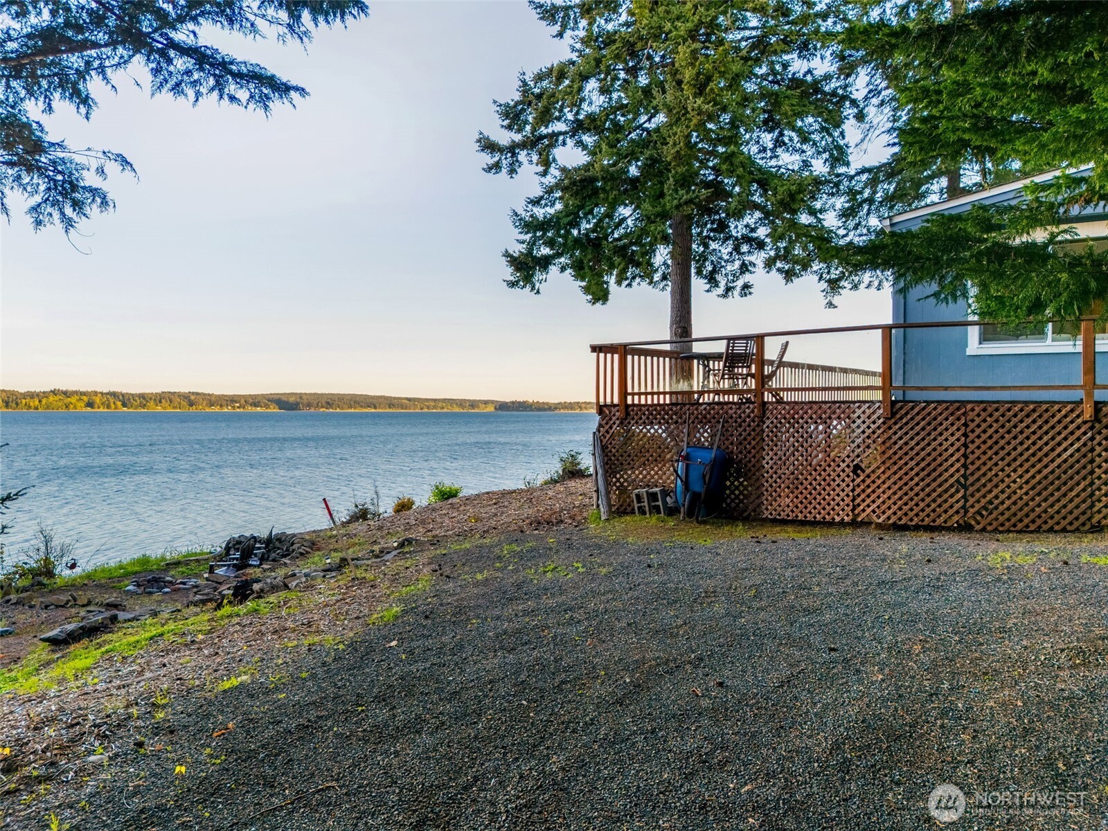 727 E Stretch Island Road S, Grapeview, WA 98546