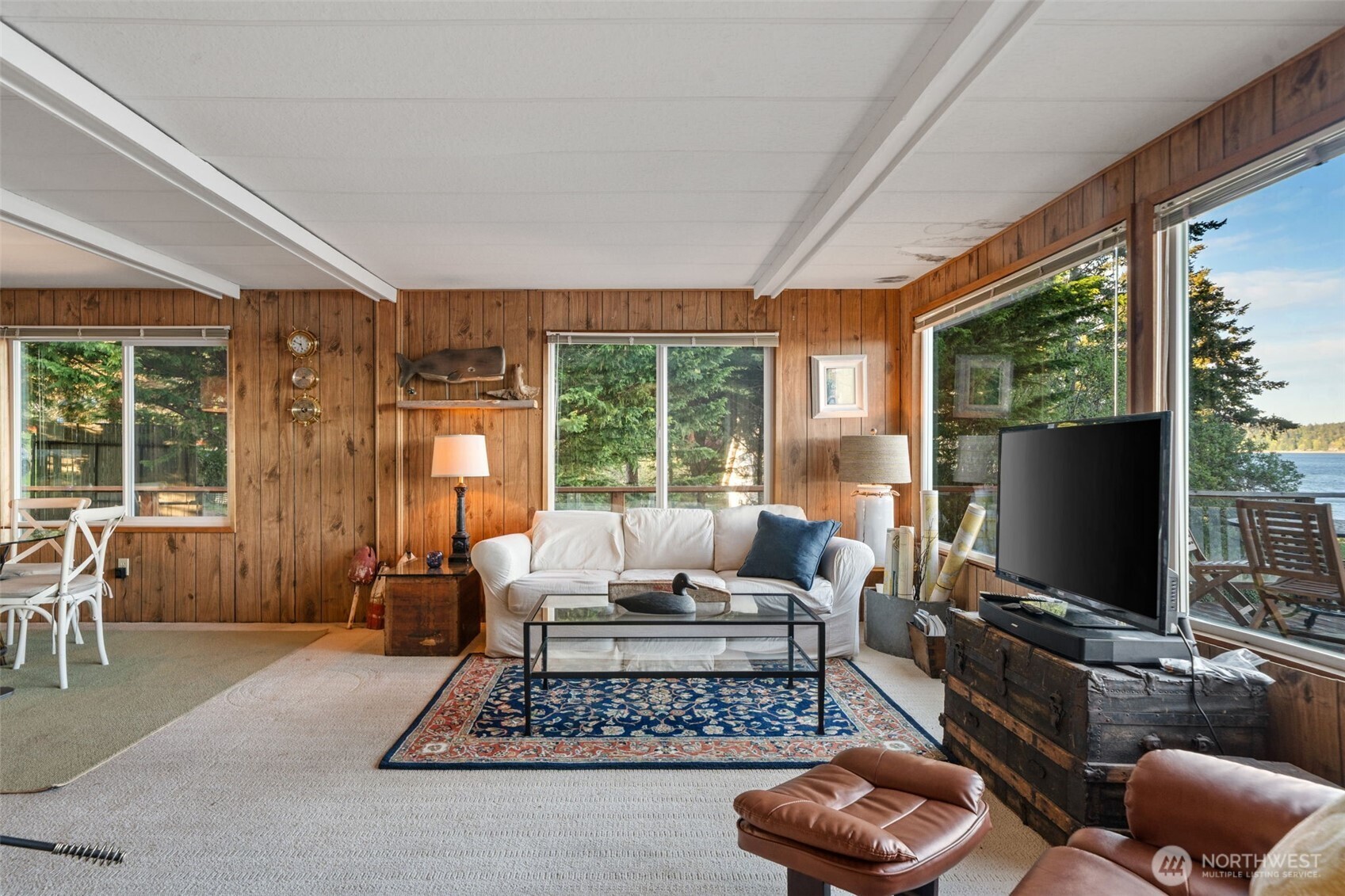 727 E Stretch Island Road S, Grapeview, WA 98546