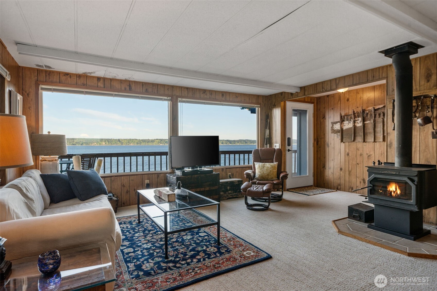 727 E Stretch Island Road S, Grapeview, WA 98546
