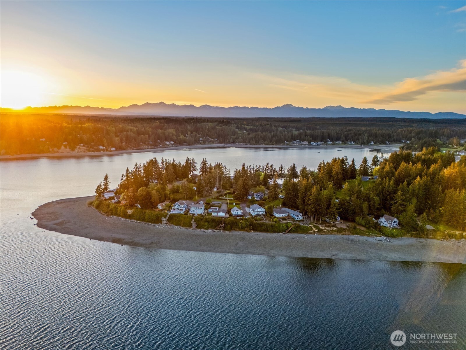727 E Stretch Island Road S, Grapeview, WA 98546
