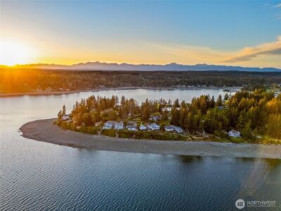 727 E Stretch Island Road S, Grapeview, WA 98546 - Photo 35