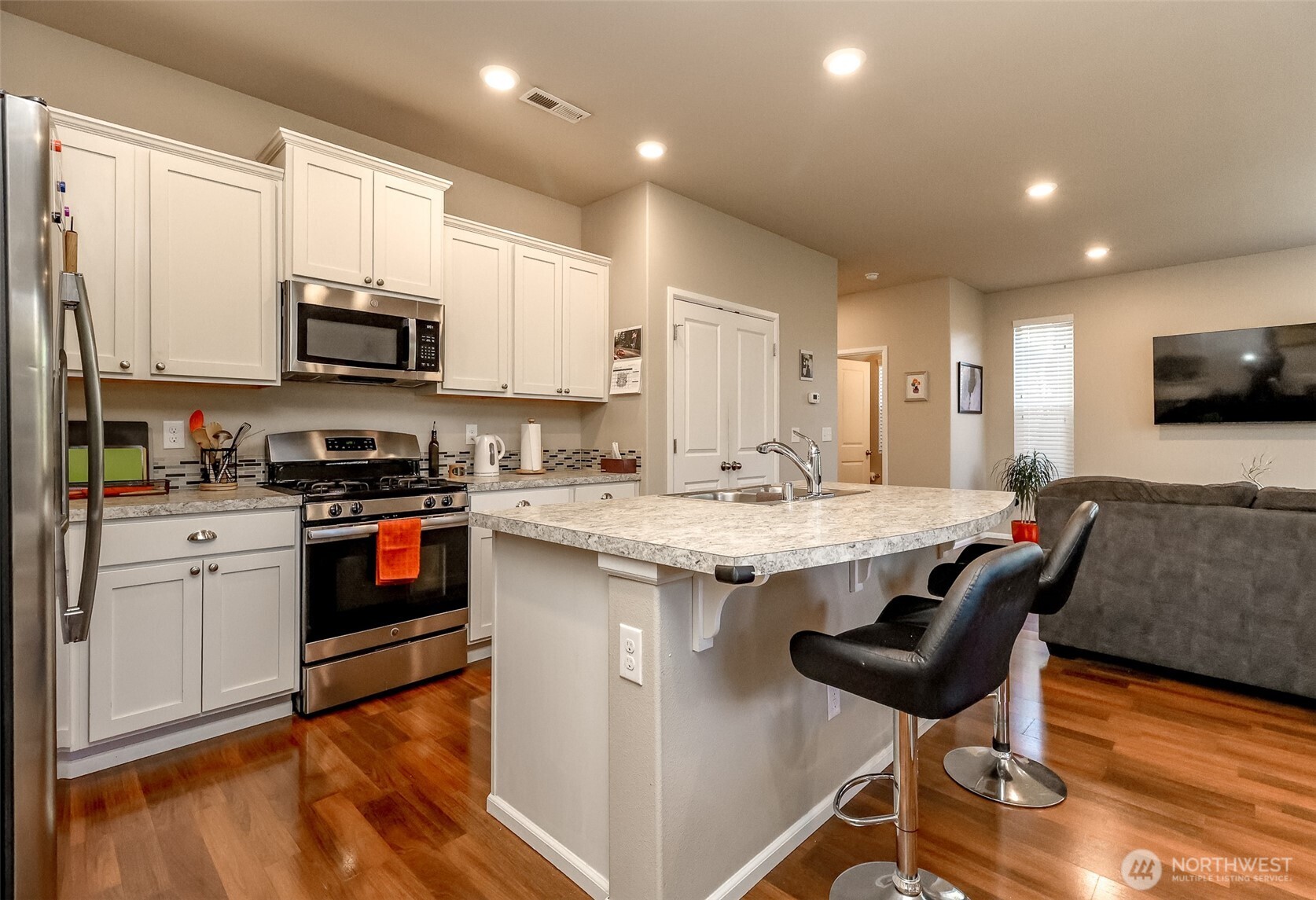 3947 Jett Lane NE, Lacey, WA 98516