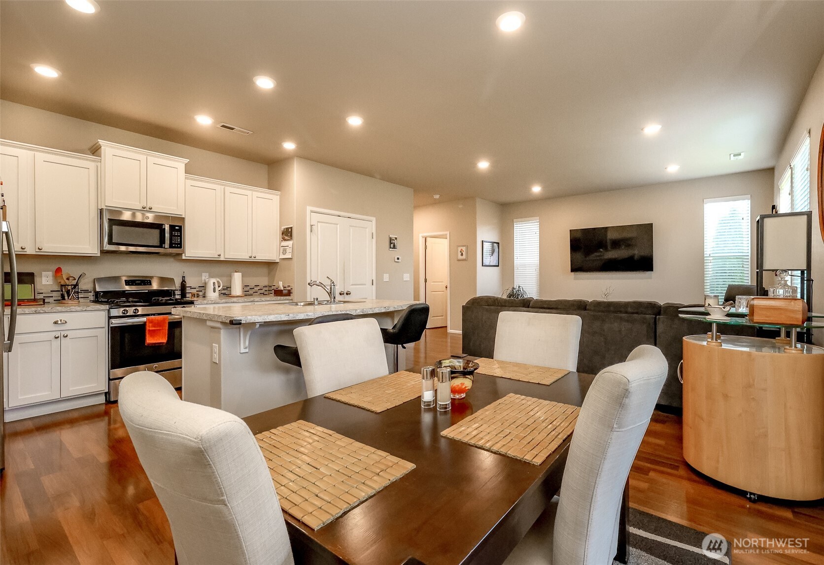 3947 Jett Lane NE, Lacey, WA 98516