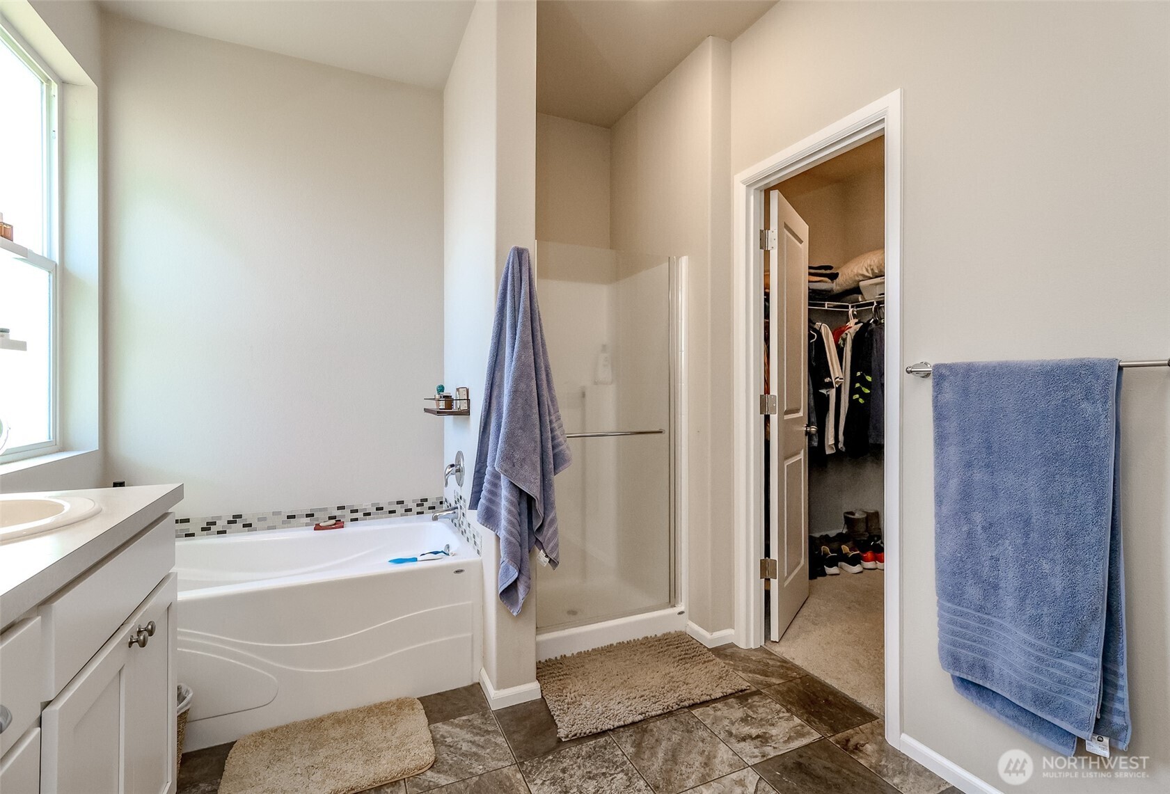 3947 Jett Lane NE, Lacey, WA 98516