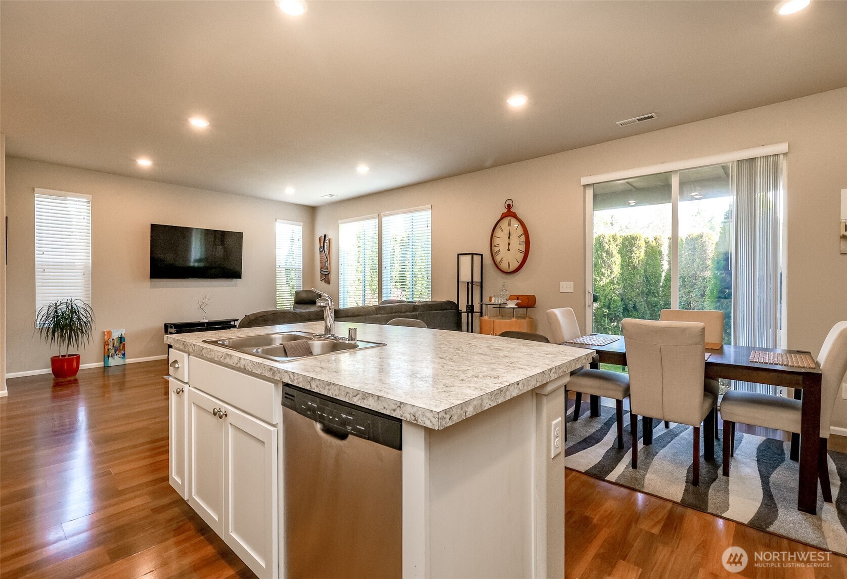 3947 Jett Lane NE, Lacey, WA 98516