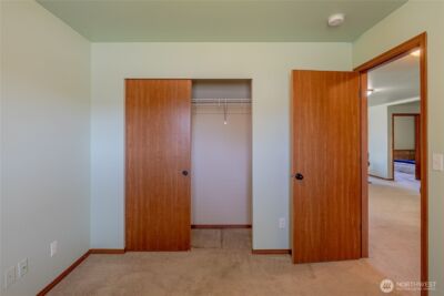 20402 5th Avenue Ct E, Spanaway, WA 98387-7825 - Photo 7