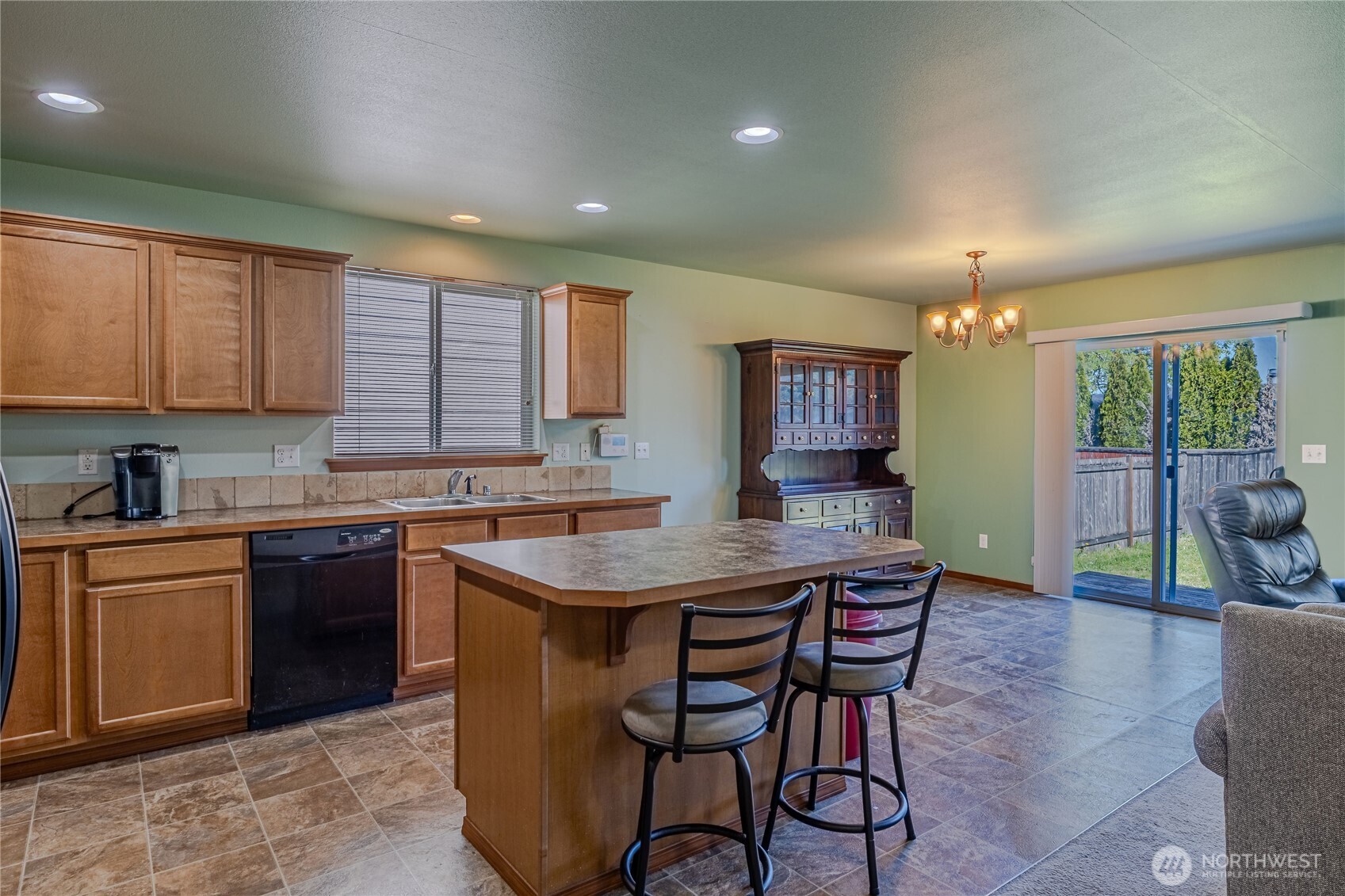 20402 5th Avenue Ct E, Spanaway, WA 98387-7825
