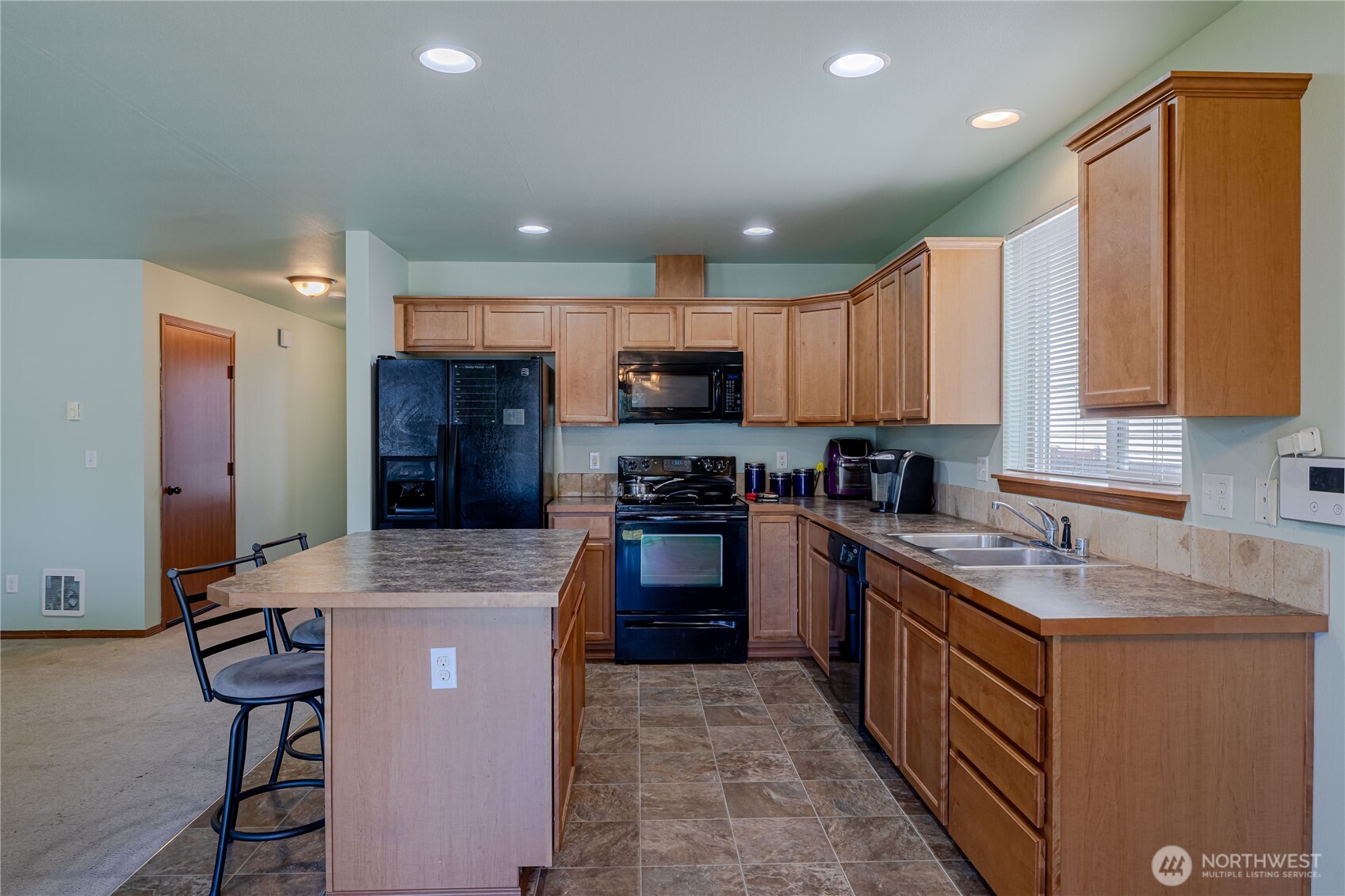 20402 5th Avenue Ct E, Spanaway, WA 98387-7825