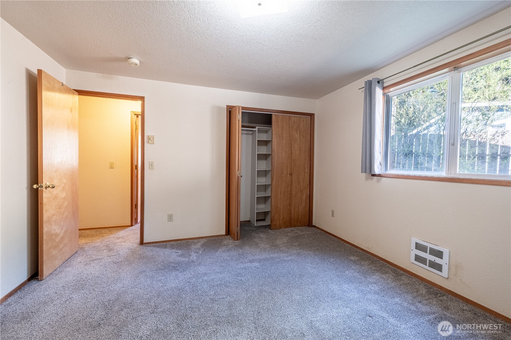 4587 Siesta Place Place , Oak Harbor, WA 98277