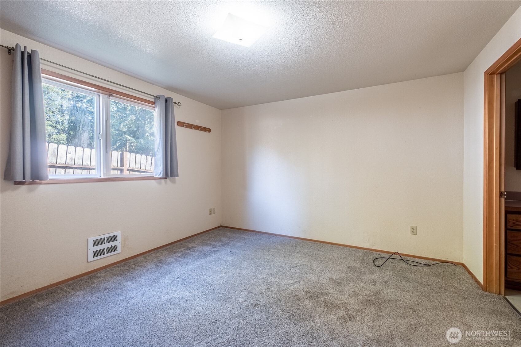 4587 Siesta Place Place , Oak Harbor, WA 98277