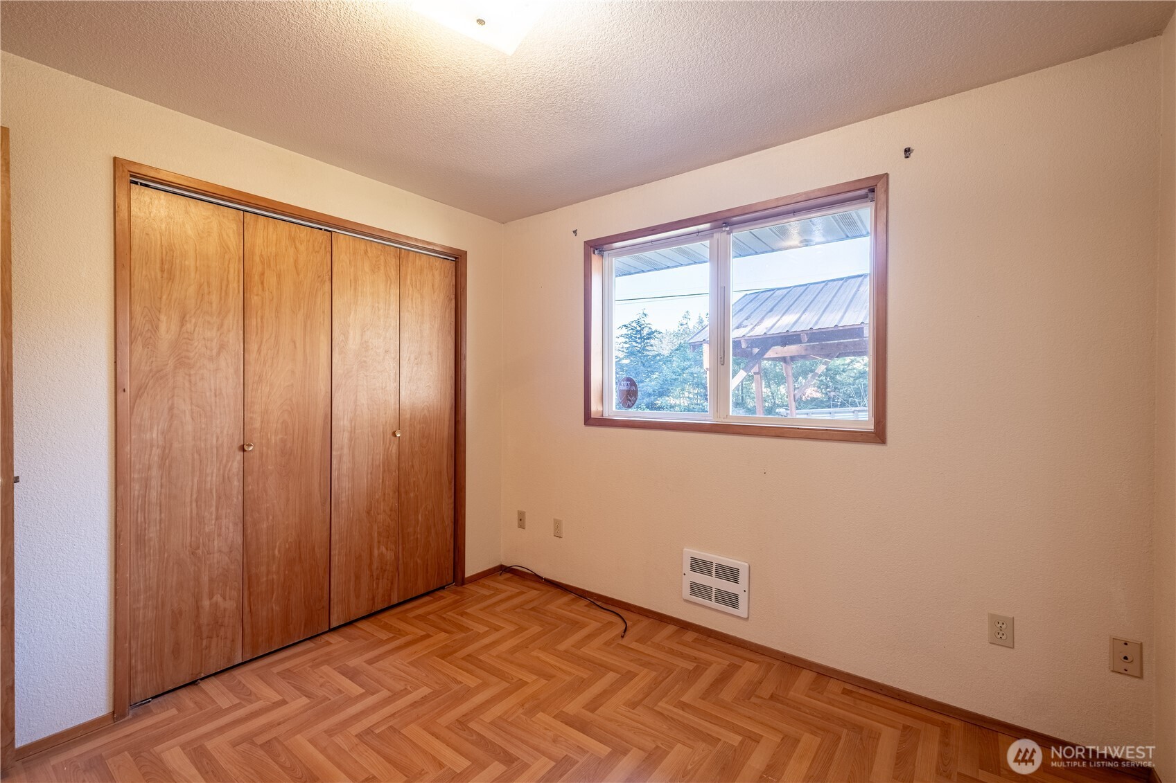 4587 Siesta Place Place , Oak Harbor, WA 98277