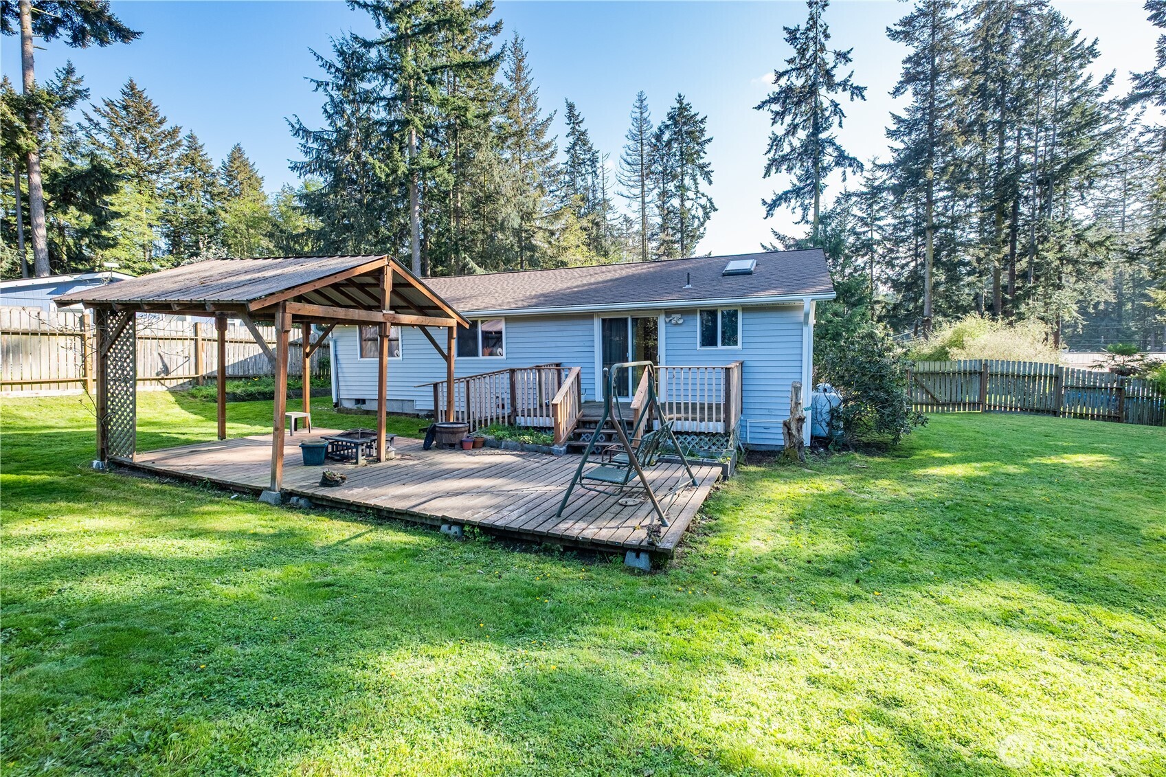 4587 Siesta Place Place , Oak Harbor, WA 98277