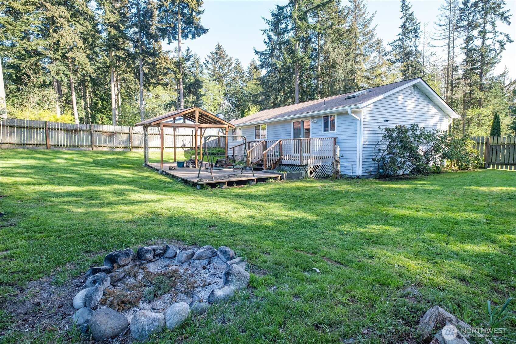 4587 Siesta Place Place , Oak Harbor, WA 98277