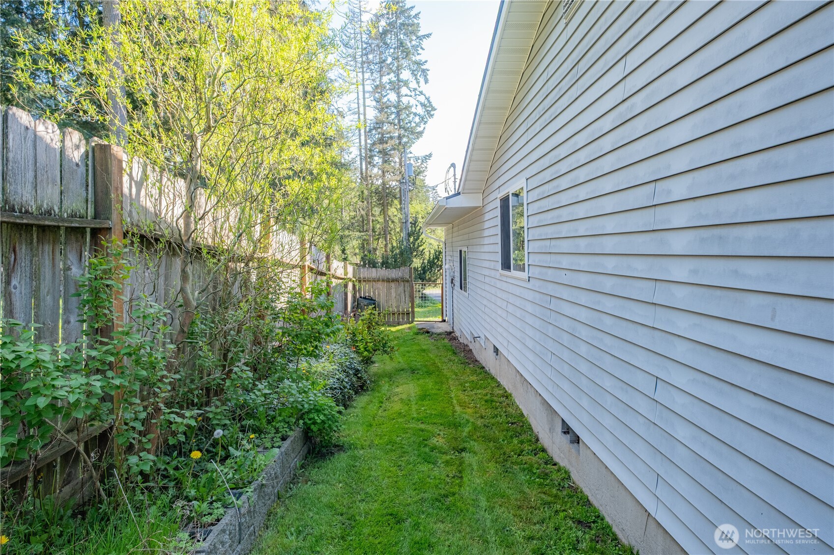 4587 Siesta Place Place , Oak Harbor, WA 98277