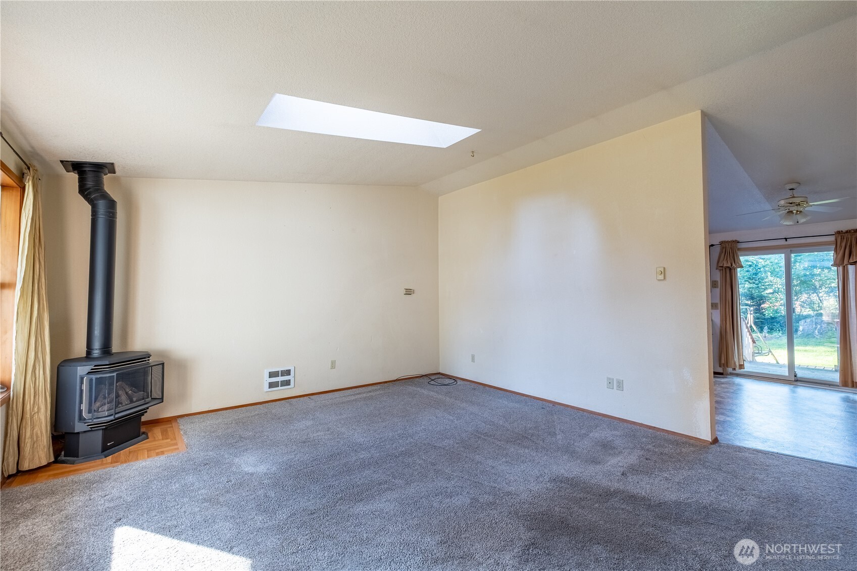 4587 Siesta Place Place , Oak Harbor, WA 98277